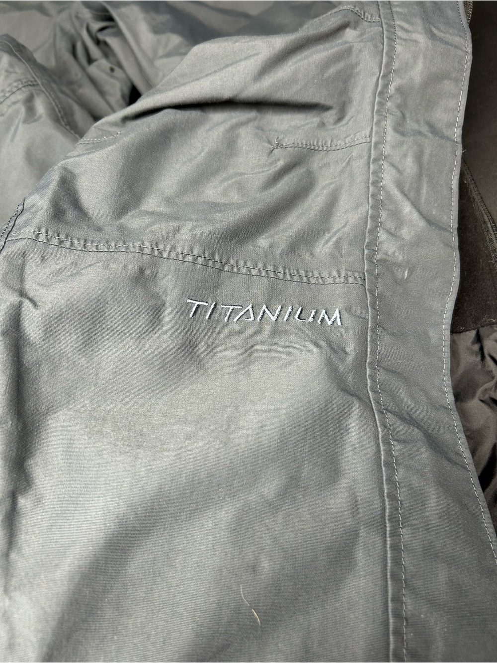 Women’s Columbia Titanium Size Small Ski/Snow Pants, Omnitech, Waterproof - Picture 3 of 10